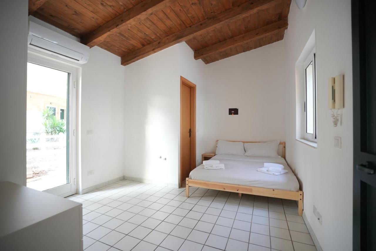 Keys Of Sicily - Bungalows Sul Mare マリーナ・ディ・モーディカ エクステリア 写真