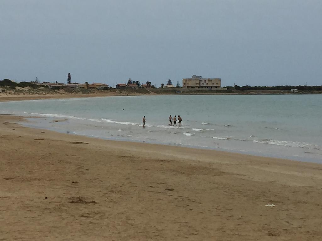 Keys Of Sicily - Bungalows Sul Mare マリーナ・ディ・モーディカ エクステリア 写真
