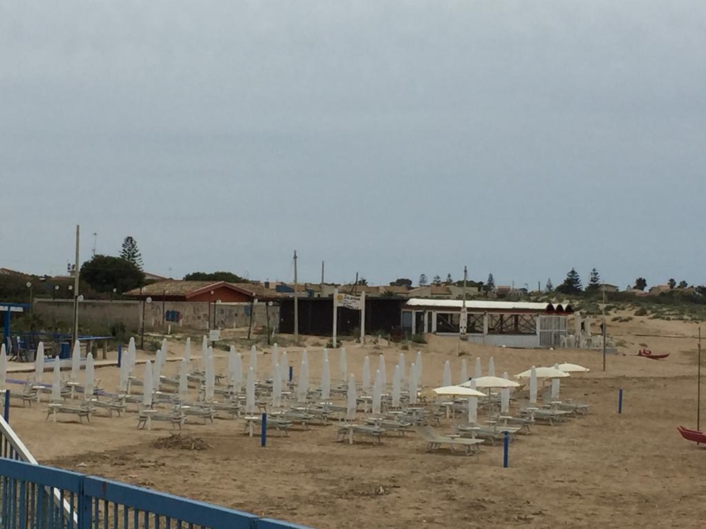 Keys Of Sicily - Bungalows Sul Mare マリーナ・ディ・モーディカ エクステリア 写真